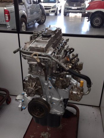 Motor Pajero GLS-B 2.8